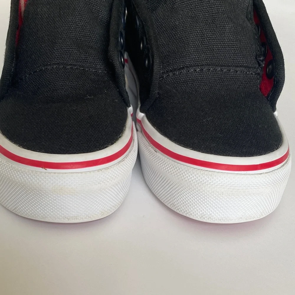 Kids Vans Black and Red Canvas High-Tops Skateboard shoes size Y 10.5